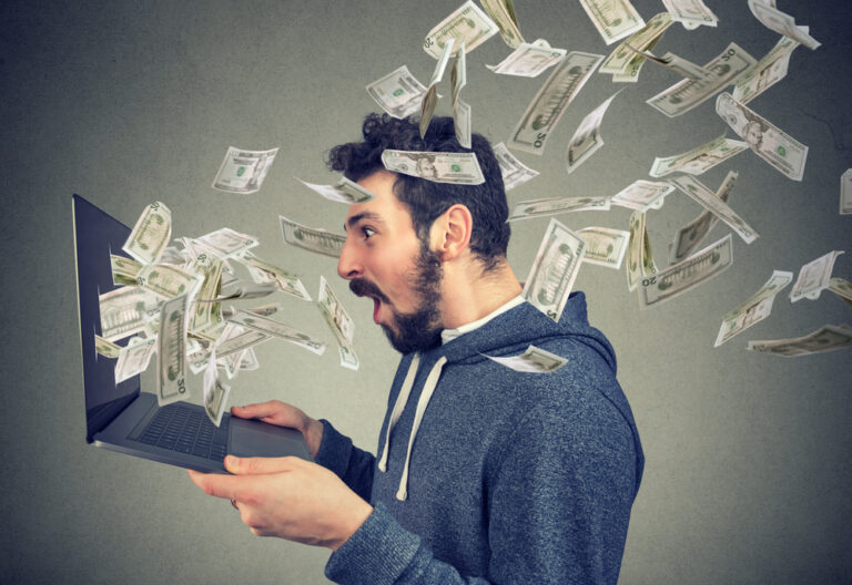 Best ways to Earn 5000$ Per Month as a Side Hustle (Tech Economics)