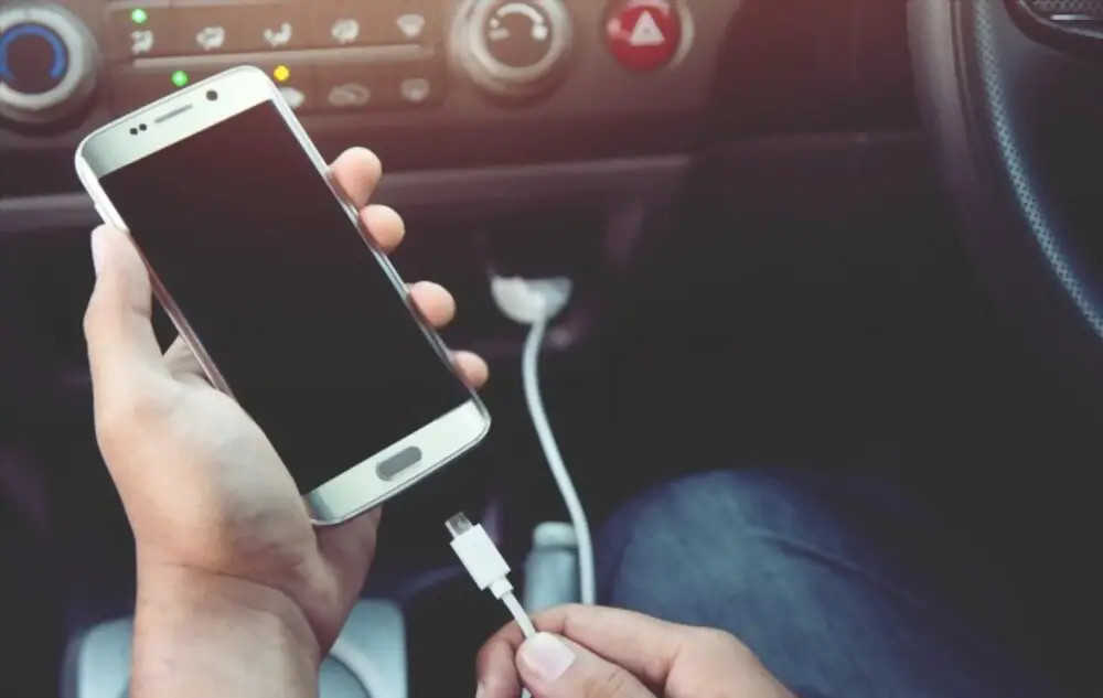 how to charge my mobile in a car